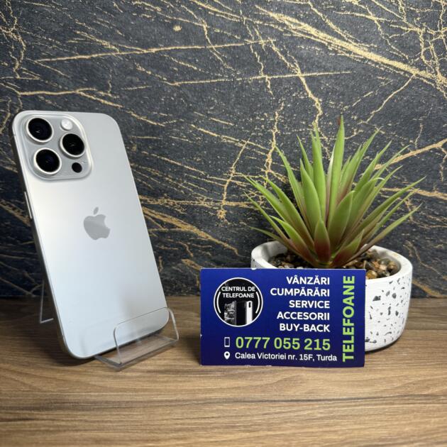 iPhone 15 Pro 128 GB Natural Titanium