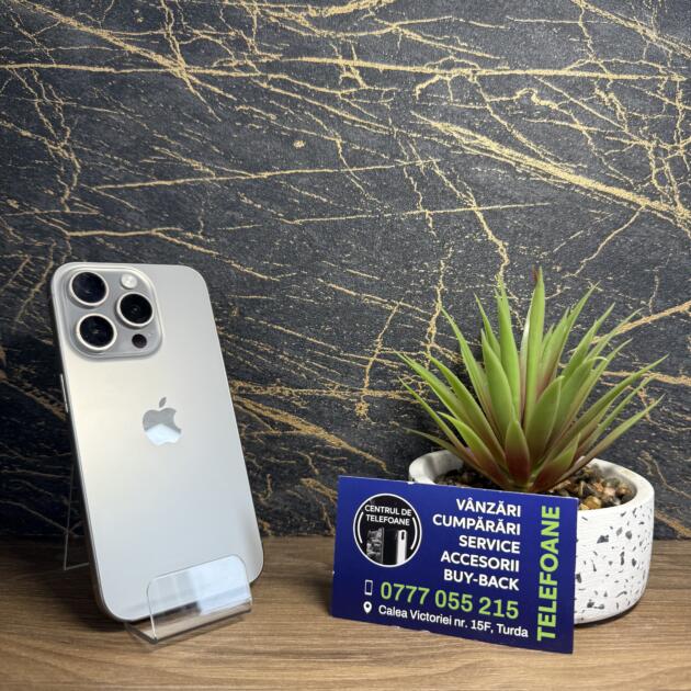 iPhone 15 Pro 128 GB Natural Titanium