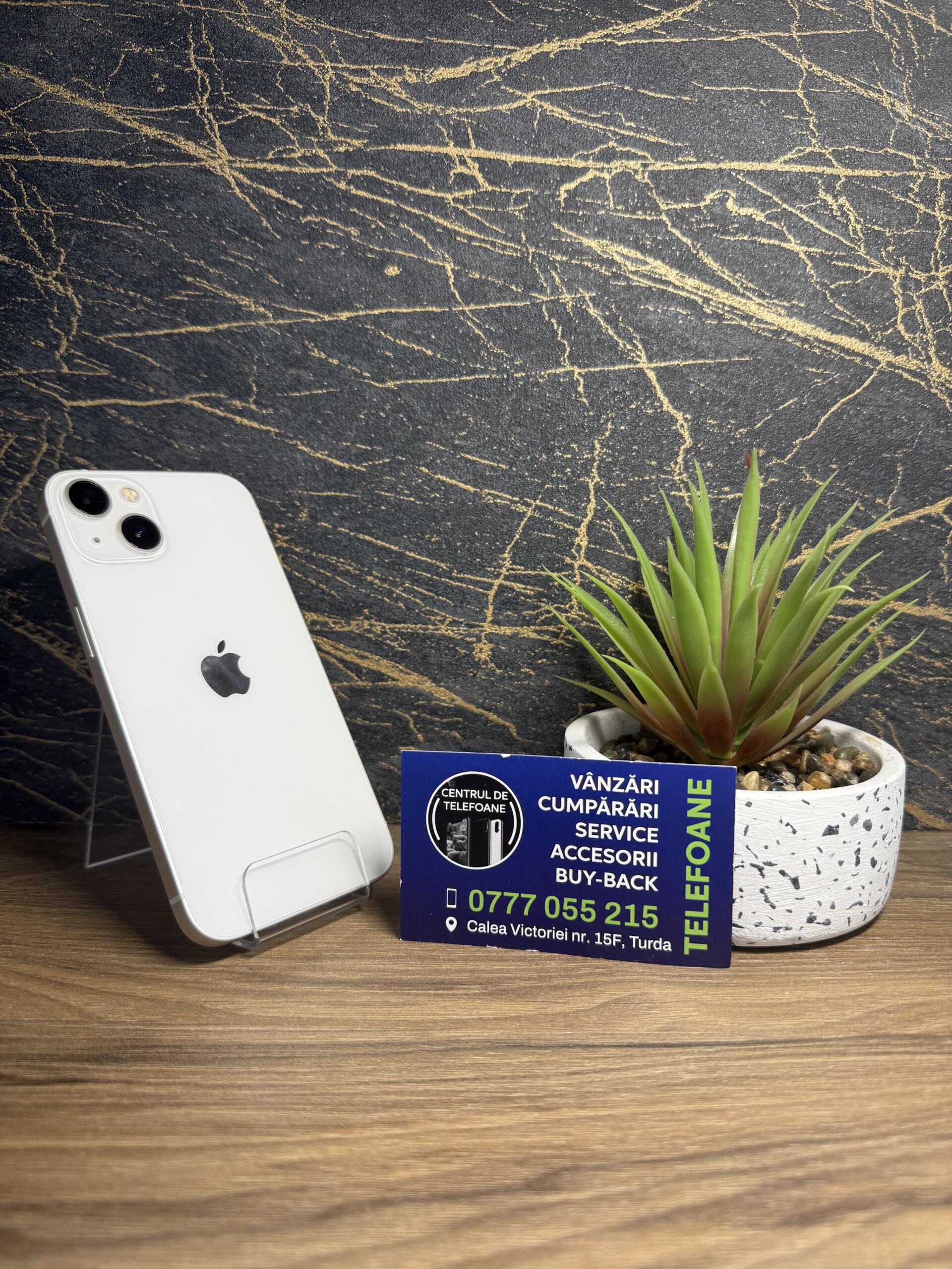 iPhone 13 128GB White