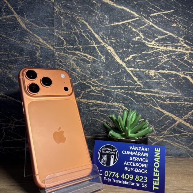 iPhone 17 Pro 256GB Cosmic Orange