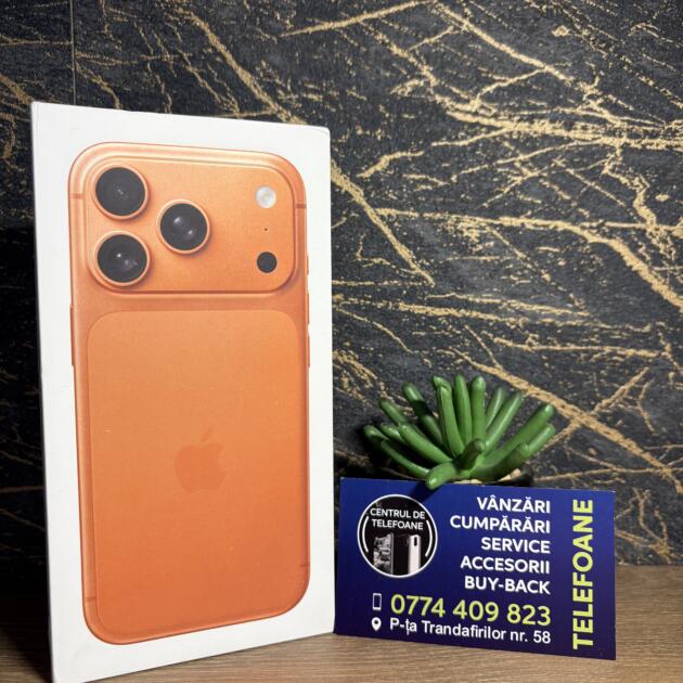 iPhone 17 Pro 256GB Cosmic Orange
